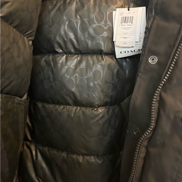 Coach 3-1 Shearling Parka 
Heavy jacket great for the winter . 
Quality Jacket - Picture 3 of 9